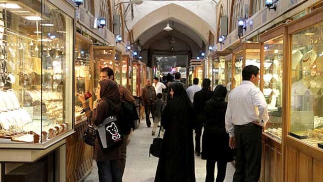 لوگوی شرکت طلا و جواهر پورآذریان